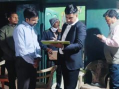 कलेक्टर ने आधी रात को अवैध धान परिवहन की रोकथाम के लिए बोरतलाव चेकपोस्ट का किया औचक निरीक्षण