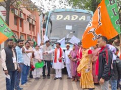 CG: गिरौदपुरी धाम तीर्थ यात्रा के लिए 24 बसों को श्वेत झंडी दिखाई गई, 1500 श्रद्धालु हुए रवाना…