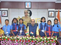 CG: राज्यपाल श्री डेका से धमतरी के सुदूर वनांचल क्षेत्र के प्रतिभाशाली बच्चों ने की आत्मीय मुलाकात, 5-5 हजार रुपये की प्रोत्साहन राशि देने की घोषणा…