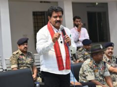 CG: उपमुख्यमंत्री श्री विजय शर्मा ने पुनर्वास केंद्र दंतेवाड़ा में युवाओं से की मुलाकात…