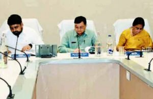 प्रगतिरत विकास कार्याे को समय पर पूर्ण करें, अप्रारंभ कार्याे को शीघ्र प्रारंभ करायें: उद्योग मंत्री…