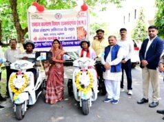 सेवा संकल्प अभियान: सांसद श्री संतोष पाण्डेय ने दिव्यांगजनों को पेट्रोल चलित स्कूटी प्रदान की…