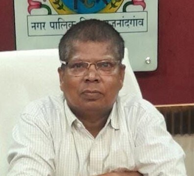 दुर्गा पंडालों और विसर्जन में स्वच्छता का रखें विशेष ध्यान : पॉली पेपर का बिल्कुल न करें उपयोग, आयुक्त मरकाम की अपील