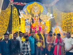महापौर यादव ने विभिन्न दुर्गा पंडालों में किए माता के दर्शन, नगरवासियों की सुख-समृद्धि की कामना