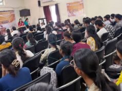 नशामुक्त युवा ही सशक्त और स्वस्थ समाज की आधारशिला : शासकीय शिवनाथ विज्ञान कॉलेज में आयोजित हुई पड़ोस युवा संसद